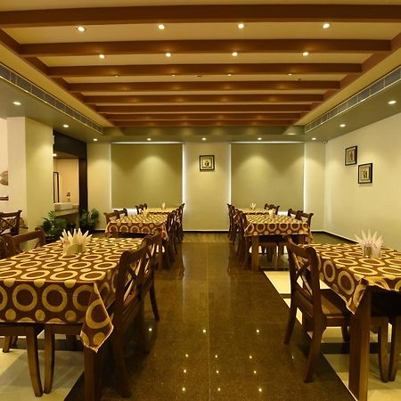 Mayas Kem Pride Tiruchirappalli Extérieur photo