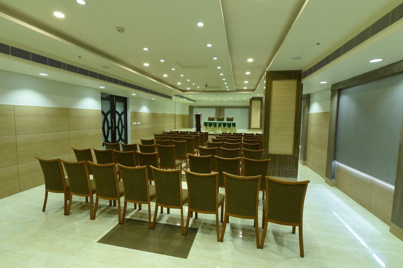 Mayas Kem Pride Tiruchirappalli Extérieur photo
